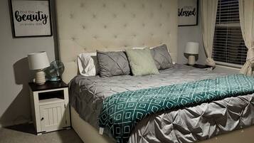 4 bedrooms, iron/ironing board, WiFi, bed sheets