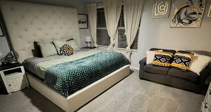 Spacious - family fun- Pet friendly-doggie door-fenced yard.