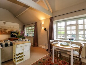 Dining - Foxhill Farm Barn (Cheltenham)