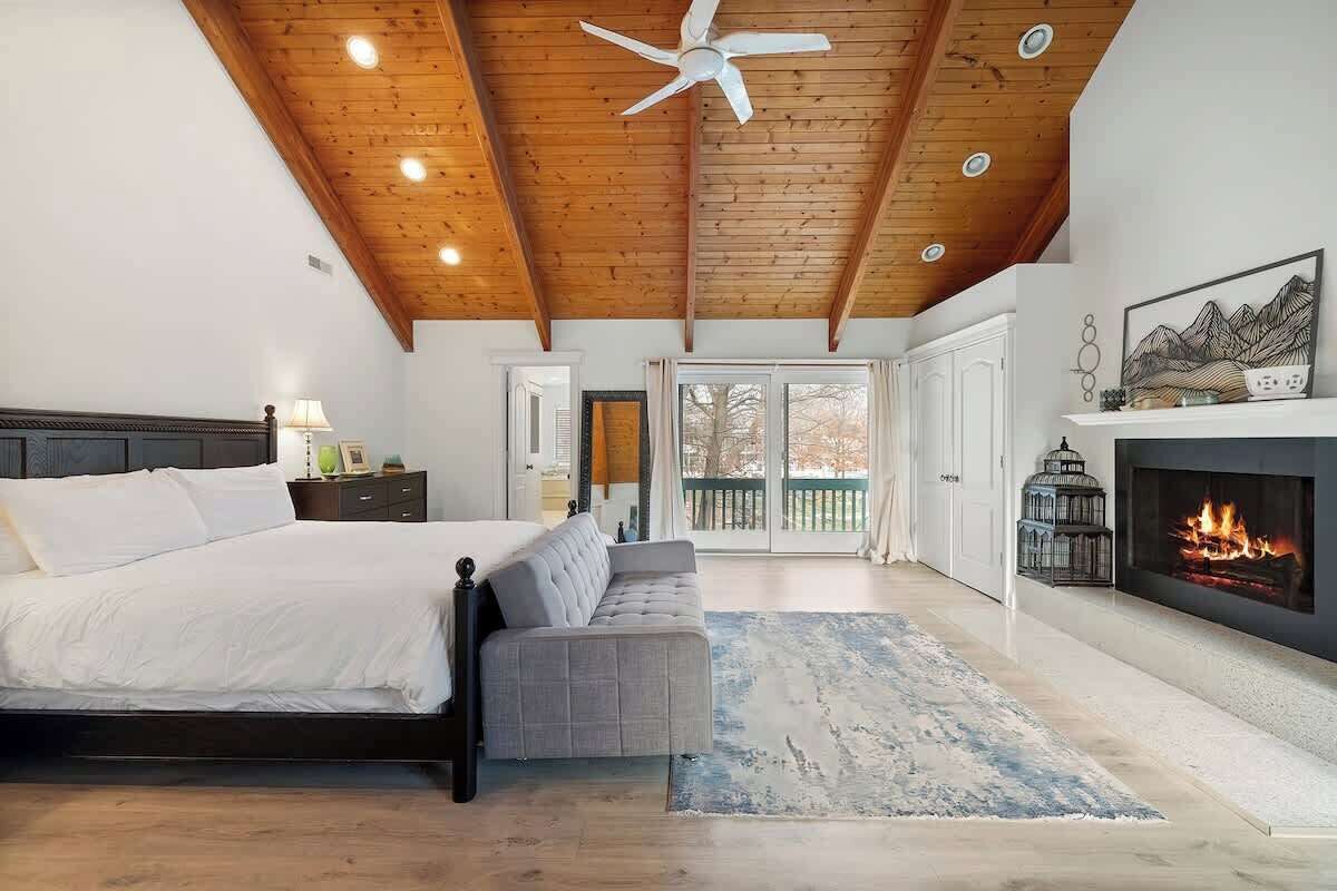 Escrivaninha, ferros/tábuas de passar roupa, berço de viagem, Wi-Fi