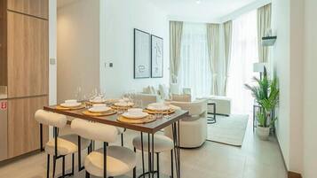 Apartment, Balcony, Lake View | Private kitchen | Espresso maker