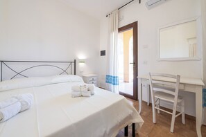 Room, 1 Double Bed - AffittaSardegna - Euforbia Complex (Siniscola)