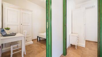 Triple Room | Interior