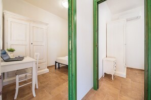 Triple Room | Interior - AffittaSardegna - Euforbia Complex (Siniscola)