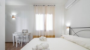 Room, 1 Katil Kelamin (Double) | Wi-fi percuma 