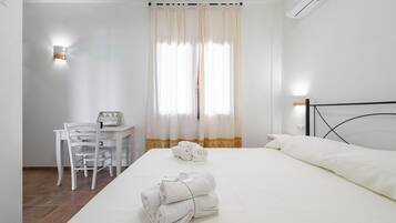 Room, 1 Double Bed | Free WiFi