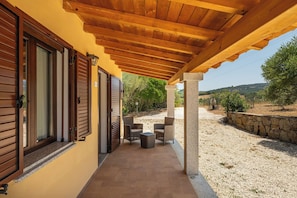 Chambre triple | Terrasse/patio