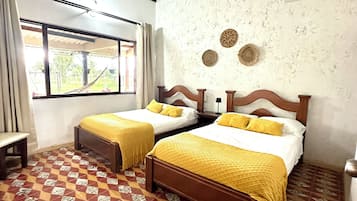 Dubbelrum eller tvåbäddsrum - utsikt mot trädgården | Gratis wi-fi