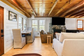 TV, fireplace, video games - Tucked in the treetops, this charming mountain retreat blends rustic warmth with modern comfort  by the Sunshine Collective. (Cashiers)