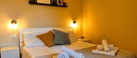 1 chambre, fer et planche à repasser, Wi-Fi gratuit, draps fournis