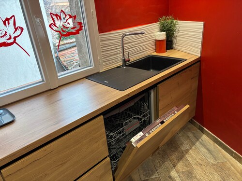 Appartement Lotus Rouge, 2 chambres, proche Mairie