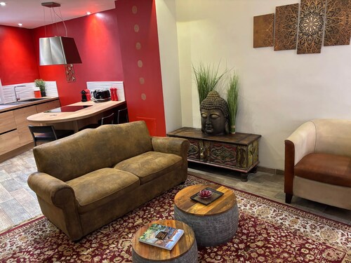 Historic center, bright & Modern & AC