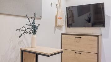 Basic Apartment | Interior