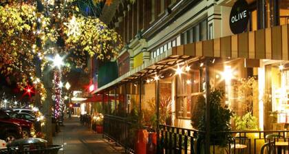 Downtown Deluxe Studio | Patio, Walk to Wineries