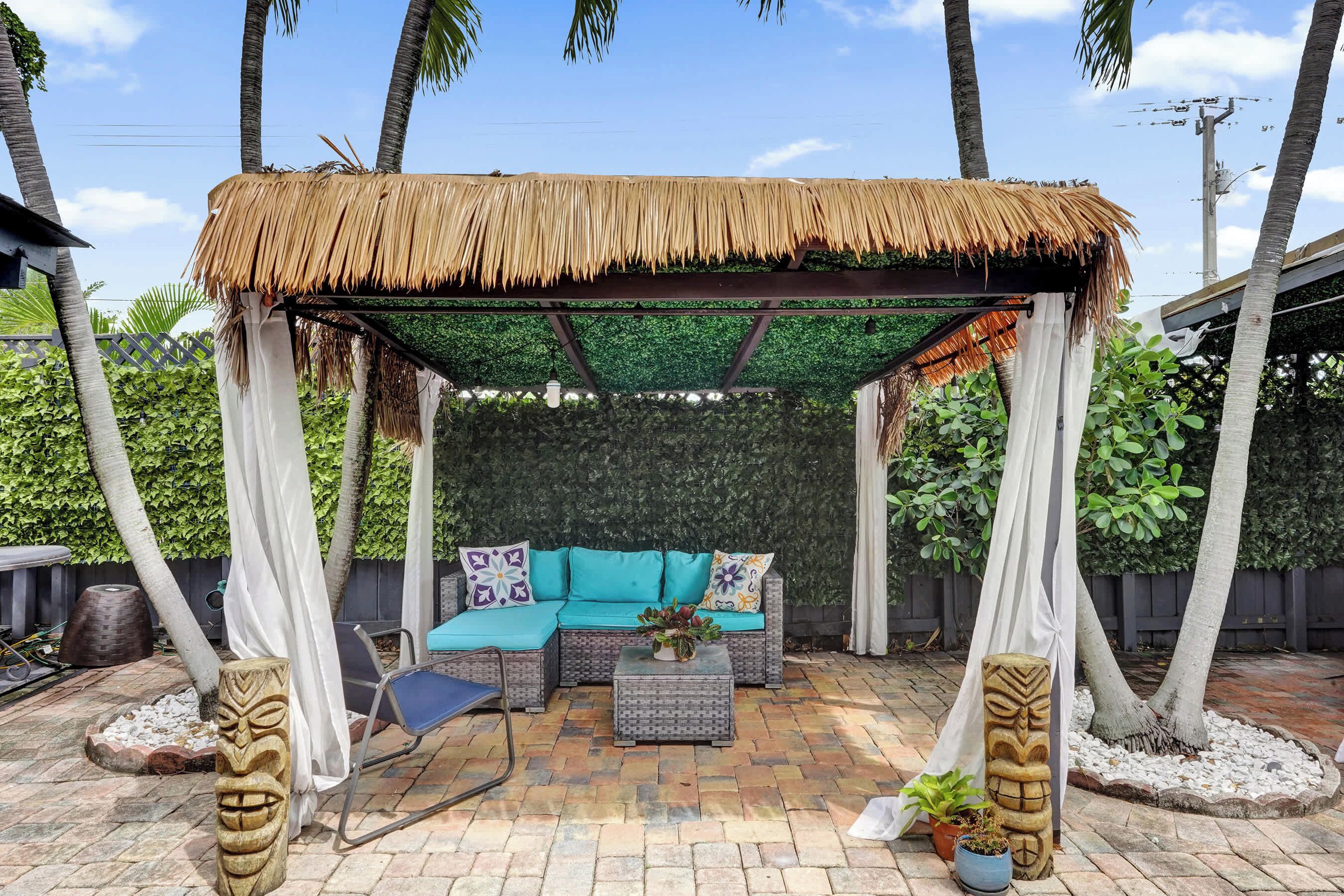 Apartment, 1 Queen Bed, Kitchen, Garden View (Rainbow Falls 4) | Terrace/patio