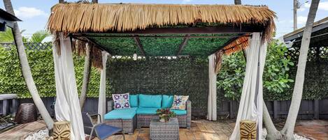 Apartment, 1 Queen Bed, Kitchen, Garden View (Rainbow Falls 4) | Terrace/patio