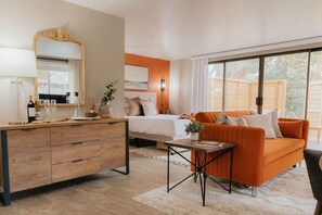 TV - Wine Lovers` Haven | Downtown, Firepit & Patio (Walla Walla)