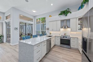 Microwave, oven, stovetop, dishwasher - Naples Florida Fiddlers Creek 3 Bedroom Residence with private pool near beach. (Naples)