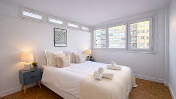 Apartment | Iron/ironing board, free WiFi