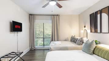 2 bedrooms, desk, iron/ironing board, travel crib