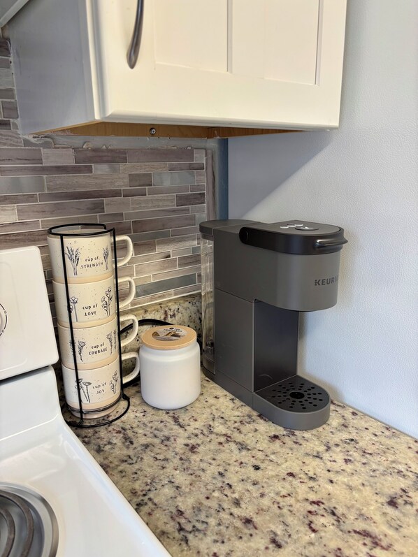 Coffee and/or coffee maker - Home in a quiet Palm Coast neighborhood, close to Park & minutes from the beach (Palm Coast)
