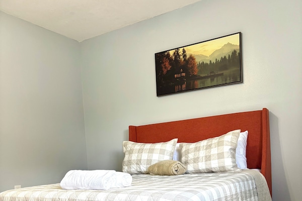 2 bedrooms, WiFi, bed sheets