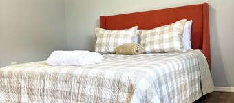 Home in a quiet Palm Coast neighborhood, close to  Park & minutes from the beach