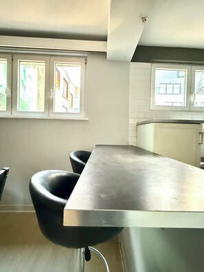 Apartment | Dining - 3 min to the Grand-Place (Brussels)