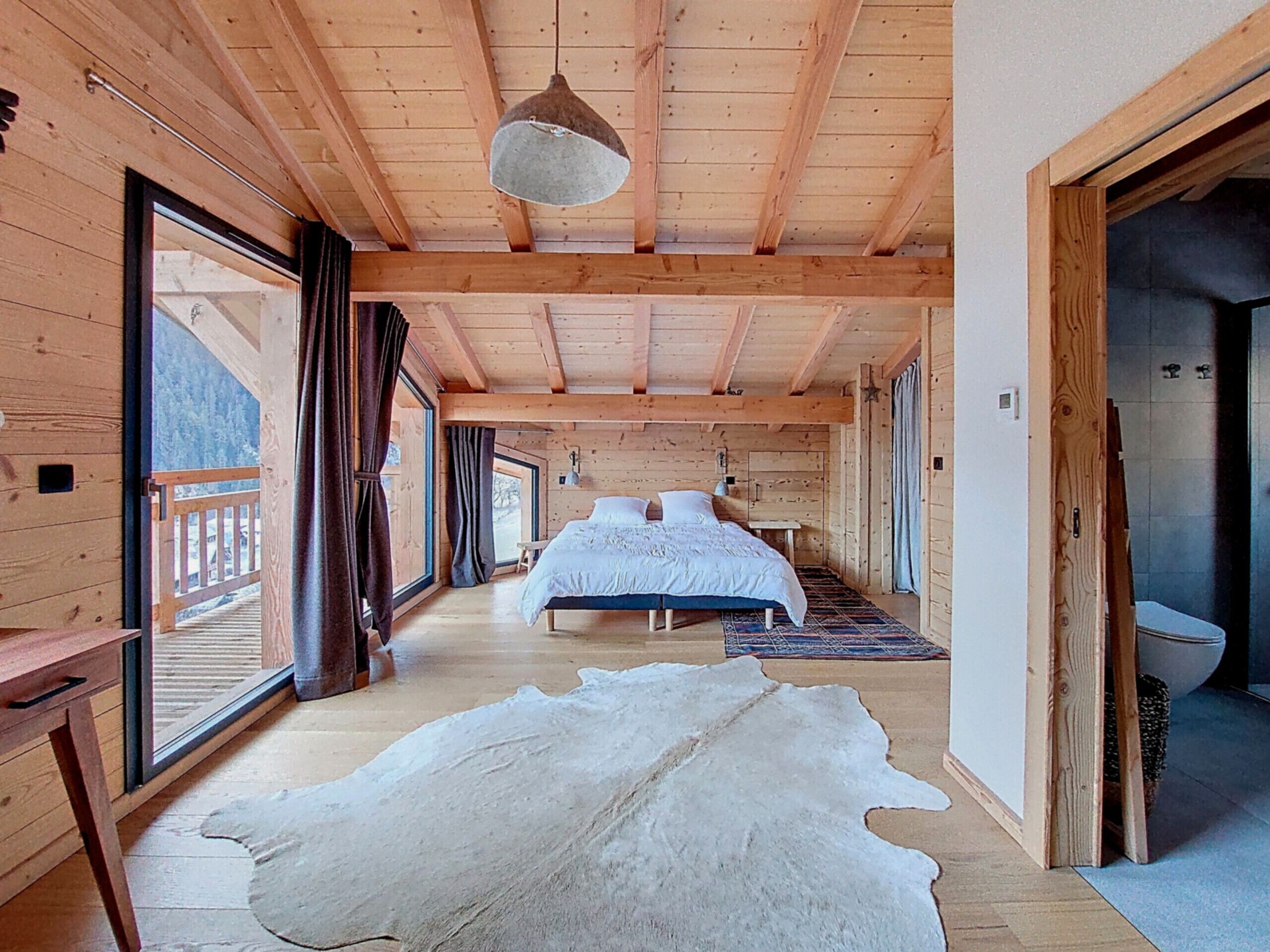 4 bedrooms, free WiFi