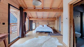4 bedrooms, free WiFi