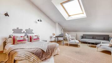 Chambre Triple Deluxe | Bureau, espace de travail pour ordinateur portable, Wi-Fi gratuit