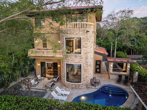 New Listing! Playa Panama Villa • 3 BR • Private Pool Villa