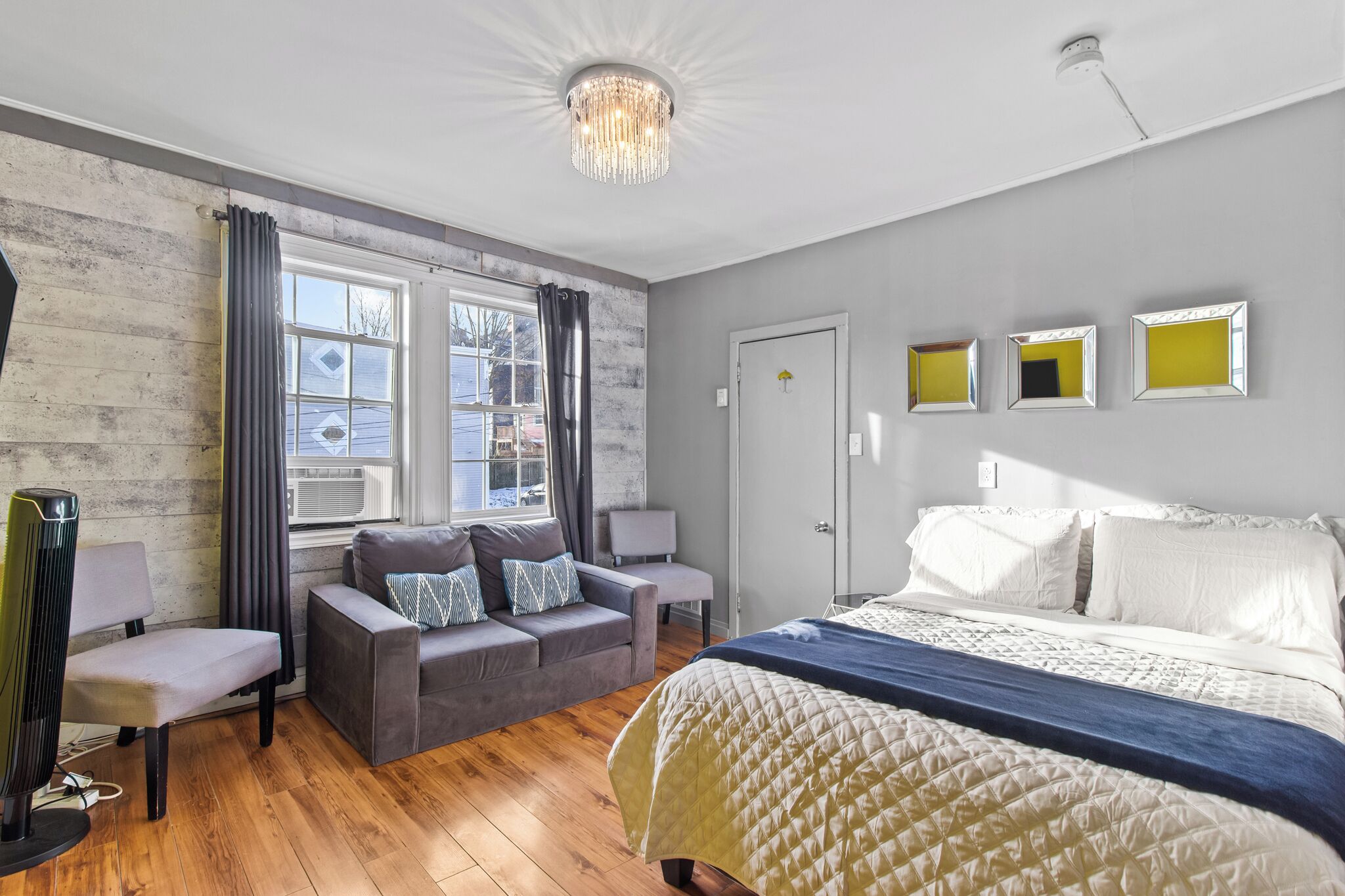 Internet, bed sheets