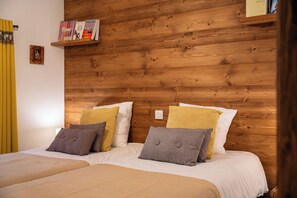 4 bedrooms, WiFi, bed sheets