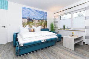 2 bedrooms, WiFi, bed sheets - Beach chair 1 - derseehund (Esens)