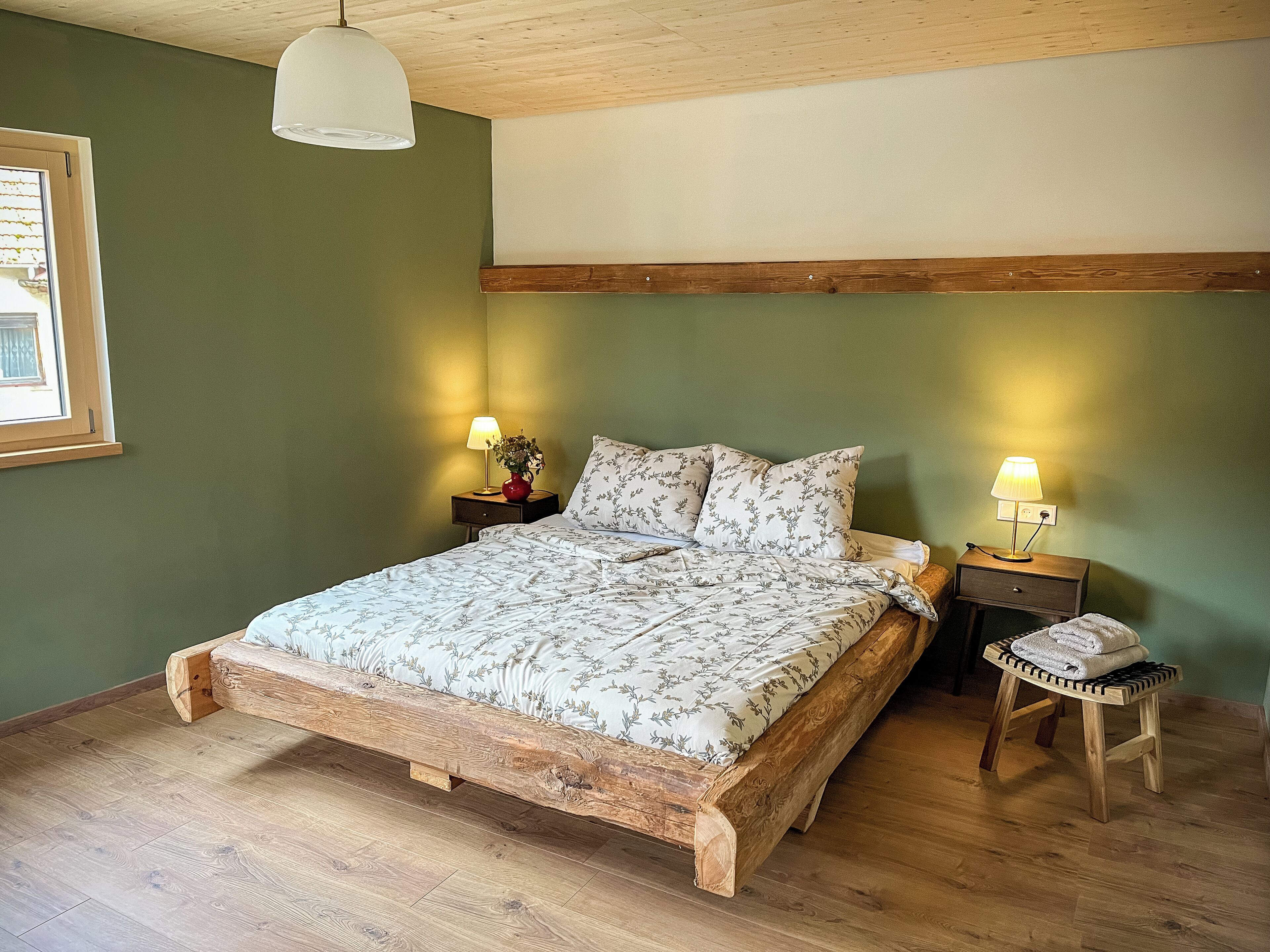 1 chambre, bureau, fer et planche à repasser, Wi-Fi gratuit