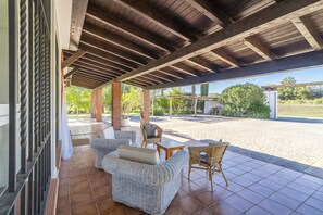 Terrace/patio - Cubo's River Side House Coin / Private pool / Air conditioning / BBQ / Free Wi-Fi (Coín)