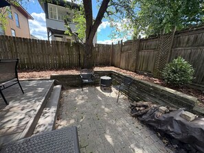 Terrace/patio - Cozy & Convenient Oakley Home | Cincinnati (Cincinnati)