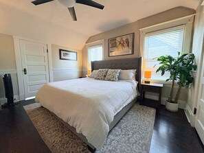 Iron/ironing board, WiFi, bed sheets - Cozy & Convenient Oakley Home | Cincinnati (Cincinnati)