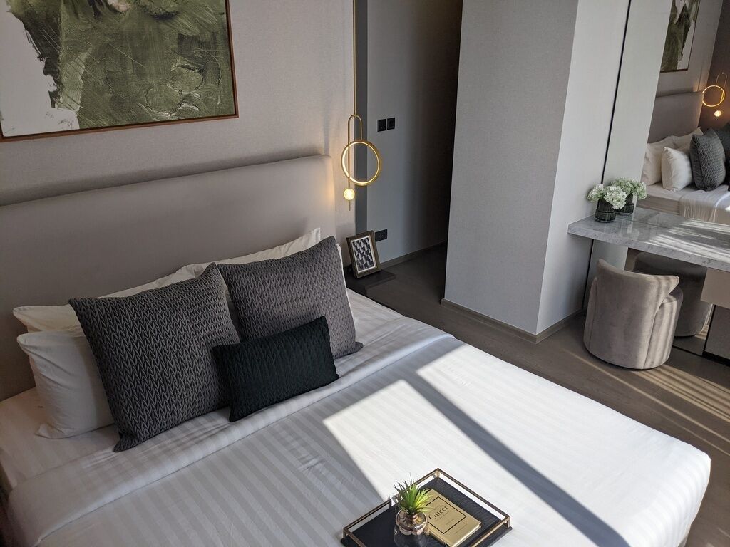 2 bedrooms, iron/ironing board