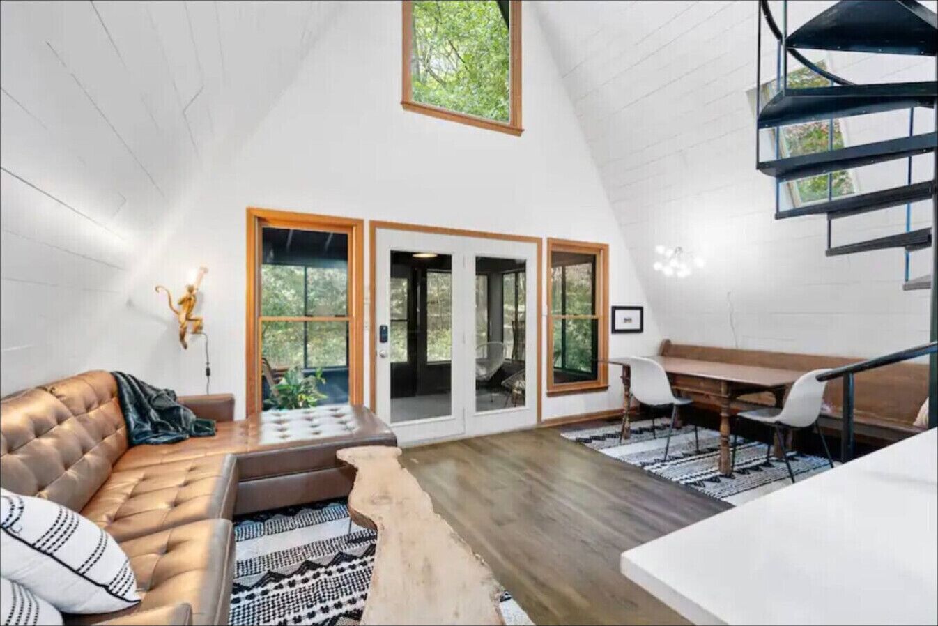 TV, peis og bordtennis