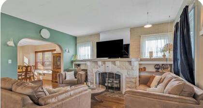 Spacious, Cozy Colonial Home