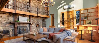 Sleeps 18 Cinema/Sauna/Game Rm/Hot Tub/Fire pit