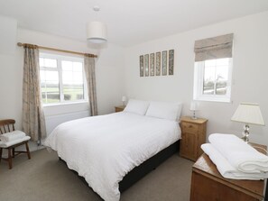 3 bedrooms, individually decorated, individually furnished, free WiFi - Glencoe Cottage (Broadway)