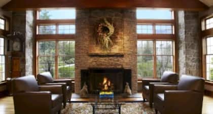 Two Trees Inn