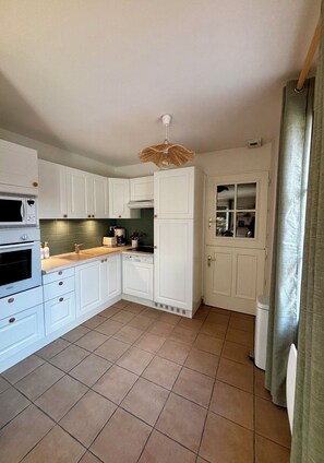Private kitchen - Peaceful house 5 minutes walk from the beach (Audinghen)