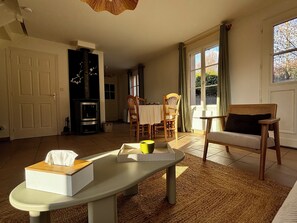 Living area - Peaceful house 5 minutes walk from the beach (Audinghen)