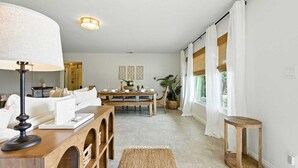 Interior - Hot tub, gym, walk to restaurants, central AC (Santa Barbara)