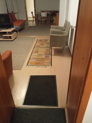 TV - Comfort vacation apartment (NR) to feel good, 5 km southwest of Bayreuth (Mistelbach)