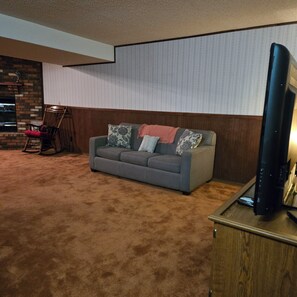 Interior - Vintage Country Retreat and Peaceful (Freeburg)